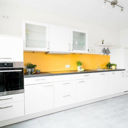 Apartwehr Business&Ferien Apartment Gelb Esterno foto
